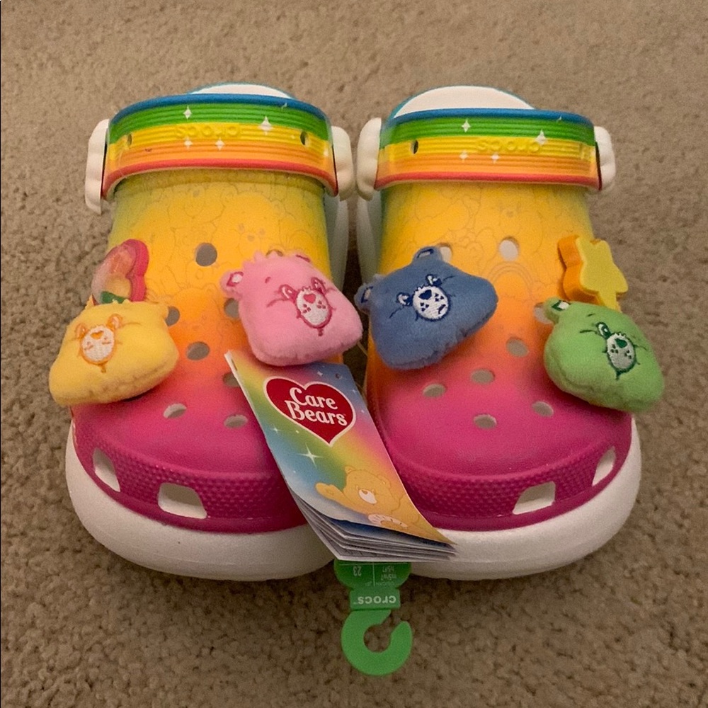 NWT Care Bears Crush Crocs Clogs in Rainbow w/Glitter Sole